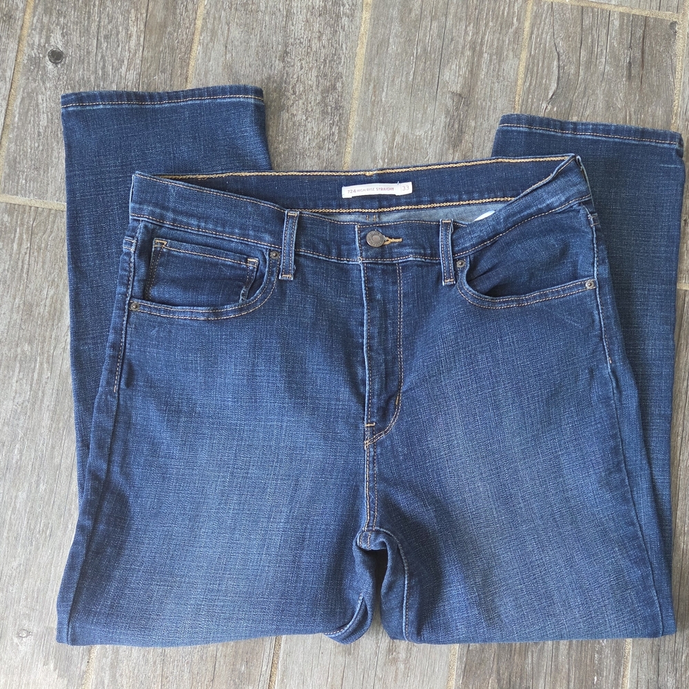 Levi's Women's Dark Blue Cropped Ankle Jeans